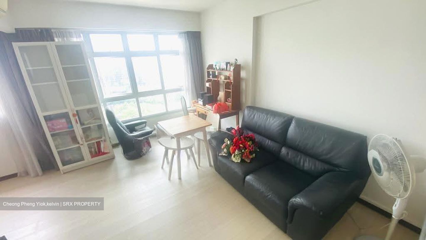Blk 448B West Valley @ Bukit Batok (Bukit Batok), HDB 2 Rooms #615978321